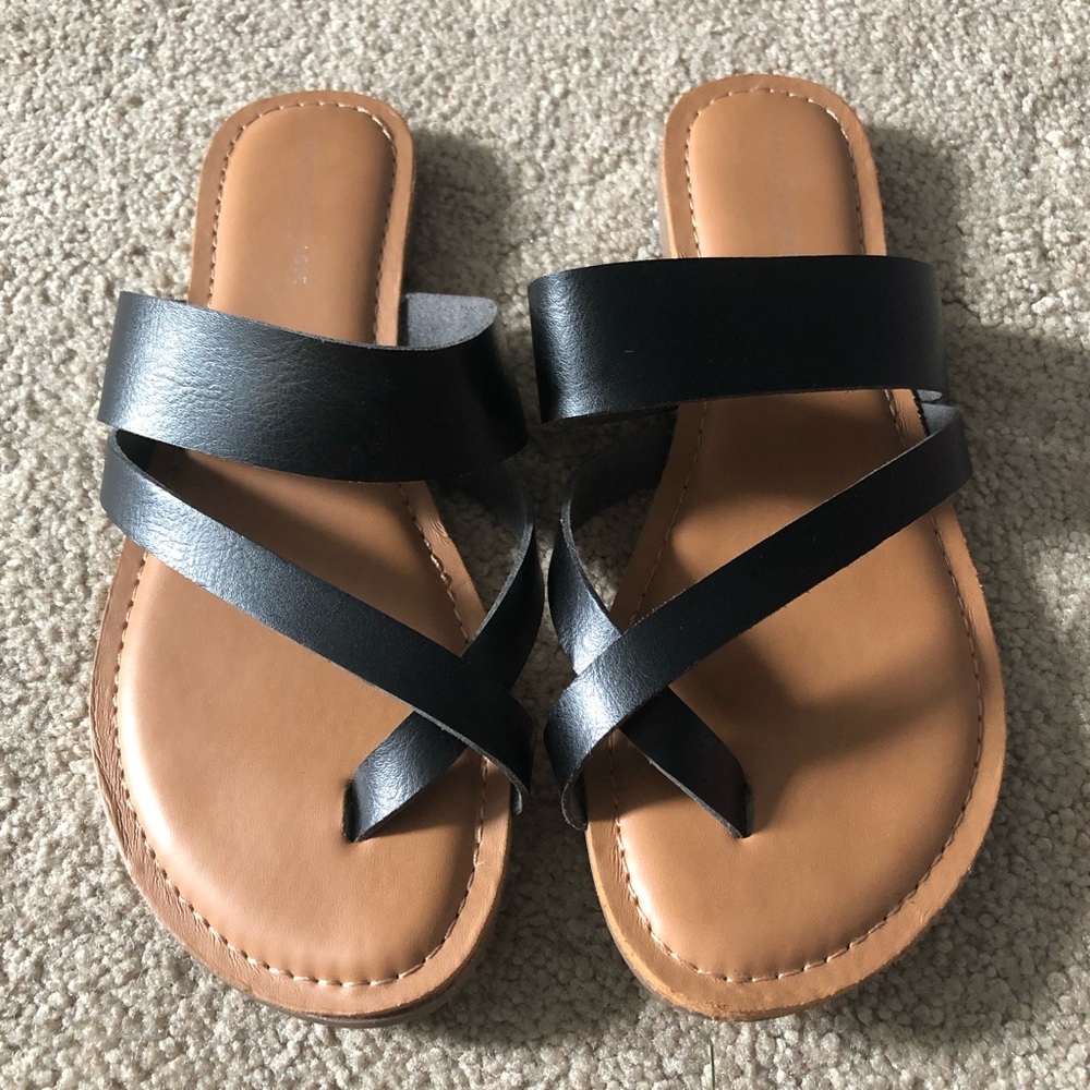 ❤️SOLD❤️ American Eagle Sandals